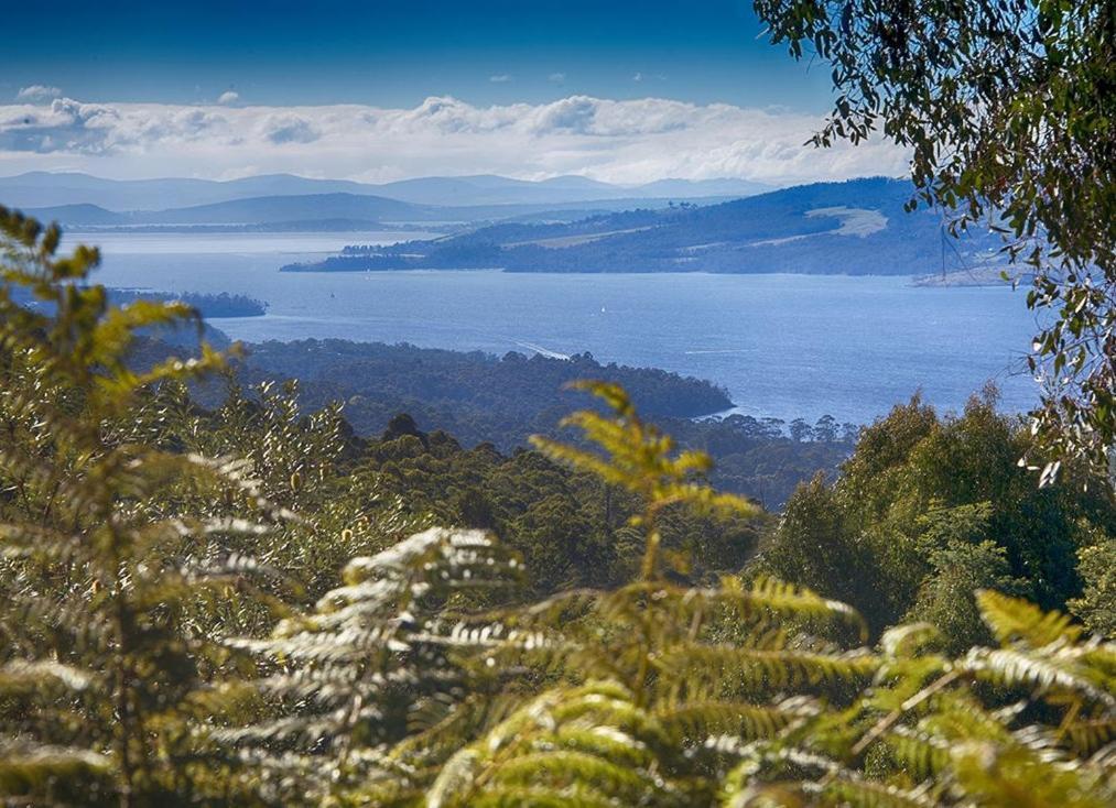 Peppermint Ridge Retreat Hotel Woodbridge Bagian luar foto